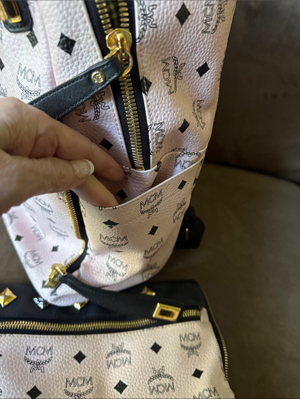 MCM LightPink Logo Black Trim Studded Leather Backpack Includes Detachable Pouch - Picture 9 of 17